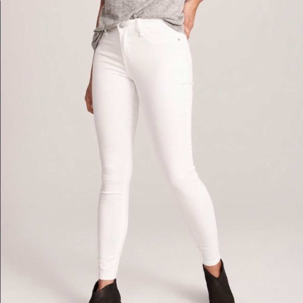 White Abercrombie Harper Low Rise Ankle